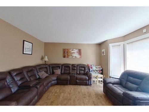 176 Diefenbaker Drive, Fort Mcmurray, AB - Indoor Photo Showing Living Room