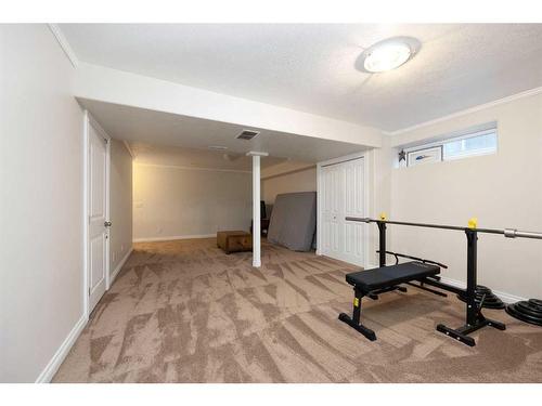 337 Burton Place, Fort Mcmurray, AB - Indoor Photo Showing Gym Room