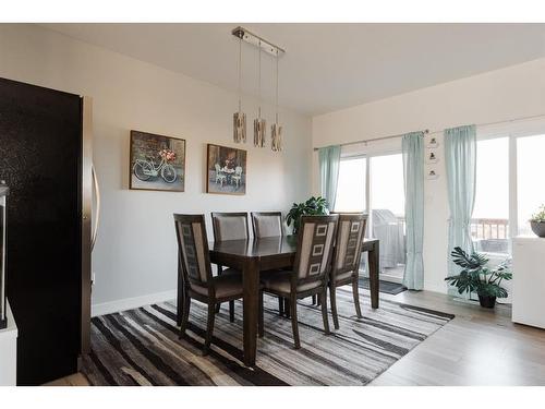 101 Pearson Drive, Fort Mcmurray, AB - Indoor Photo Showing Dining Room