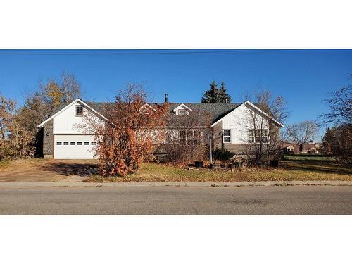 3105 Park Avenue, Mallaig, AB - Outdoor