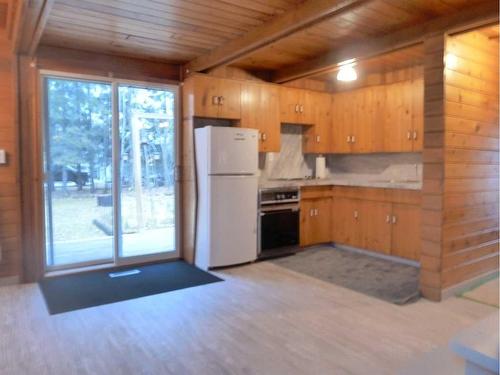 206-13441 665A Township, Lac La Biche, AB - Indoor Photo Showing Kitchen