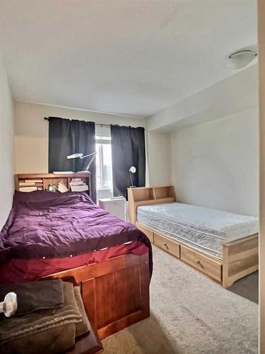 316-236 Stony Mountain Road, Anzac, AB - Indoor Photo Showing Bedroom