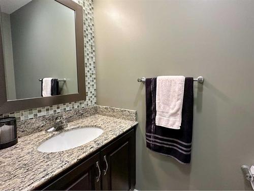 172 Berard Crescent, Fort Mcmurray, AB - Indoor Photo Showing Bathroom