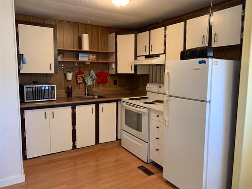 534 13221 Twp Rd 680 Township, Lac La Biche, AB - Indoor Photo Showing Kitchen