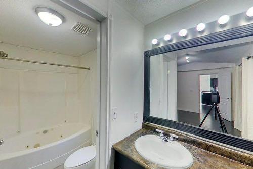 100 Arabian Drive, Fort Mcmurray, AB - Indoor Photo Showing Bathroom