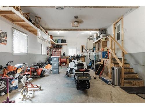 132 Mitchell Drive, Fort Mcmurray, AB - Indoor Photo Showing Garage