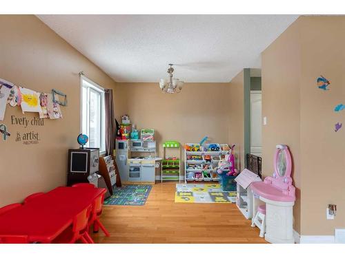 59 Birch Road, Fort Mcmurray, AB - Indoor Photo Showing Other Room