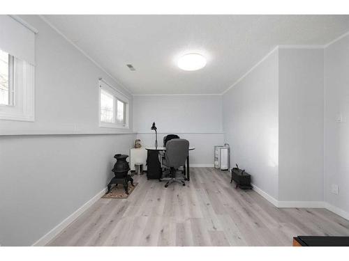 433 Signal Road, Fort Mcmurray, AB - Indoor Photo Showing Other Room