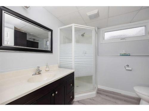 433 Signal Road, Fort Mcmurray, AB - Indoor Photo Showing Bathroom