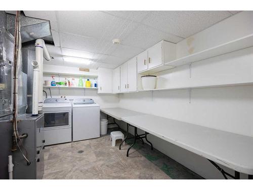 433 Signal Road, Fort Mcmurray, AB - Indoor Photo Showing Laundry Room