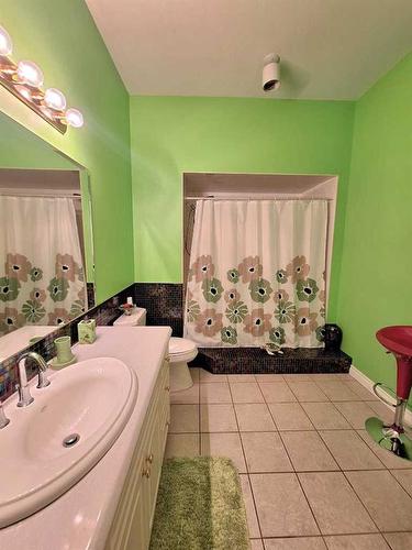 13419 Lakeland Drive, Lac La Biche, AB - Indoor Photo Showing Bathroom