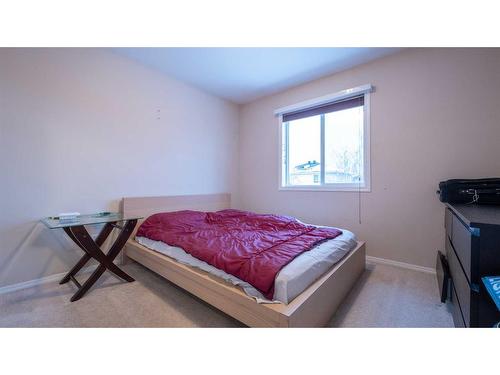 130 Lacombe Street, Fort Mcmurray, AB - Indoor Photo Showing Bedroom