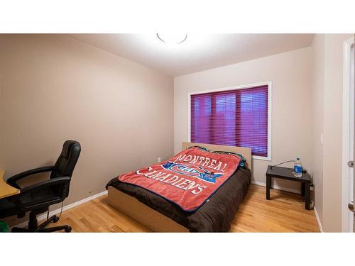 130 Lacombe Street, Fort Mcmurray, AB - Indoor Photo Showing Bedroom
