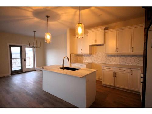 144 Manchester Way Nw, Fort Mcmurray, AB - Indoor Photo Showing Kitchen