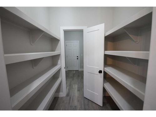 144 Manchester Way Nw, Fort Mcmurray, AB - Indoor With Storage