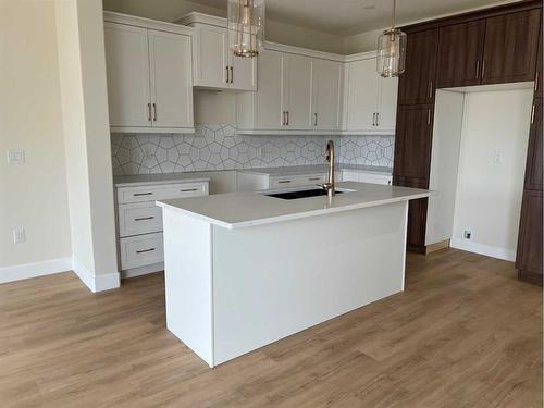 148 Manchester Nw, Fort Mcmurray, AB - Indoor Photo Showing Kitchen