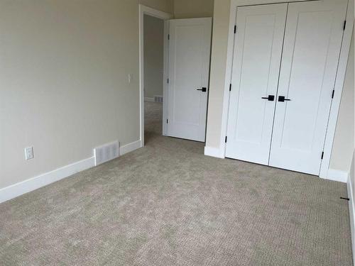 148 Manchester Nw, Fort Mcmurray, AB - Indoor Photo Showing Other Room