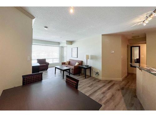 201-118 Millennium Drive, Fort Mcmurray, AB - Indoor