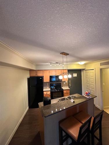 214-118 Millennium Drive, Fort Mcmurray, AB - Indoor Photo Showing Kitchen