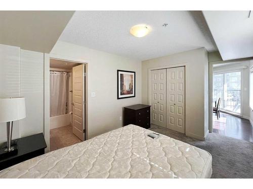 215-118 Millennium Drive, Fort Mcmurray, AB - Indoor Photo Showing Bedroom
