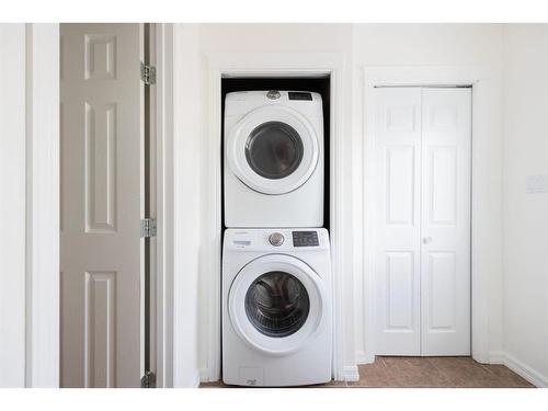 139 Cottonwood Creek Way, Fort Mcmurray, AB - Indoor Photo Showing Laundry Room