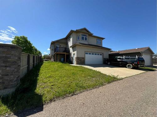 124 Woodpecker Green, Fort Mcmurray, AB - Outdoor