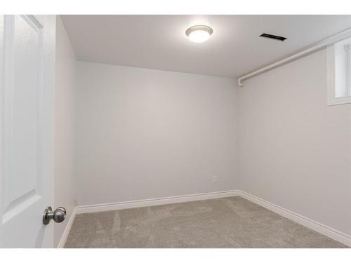 23 Maciver Street, Fort Mcmurray, AB - Indoor Photo Showing Other Room