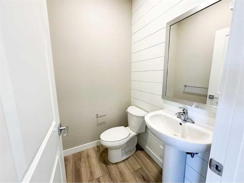 16-441 Millennium Drive, Fort Mcmurray, AB - Indoor Photo Showing Bathroom