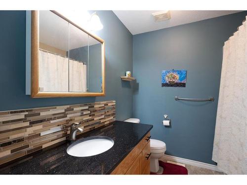 121 Johnson Bay, Fort Mcmurray, AB - Indoor Photo Showing Bathroom