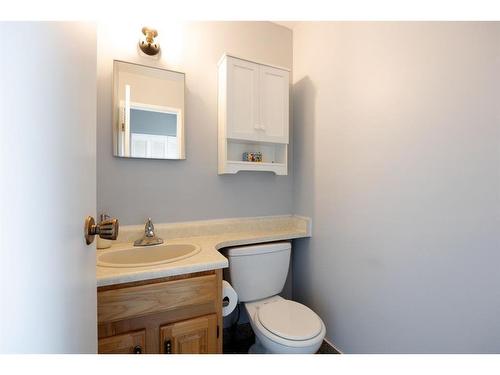 118 Farrell Cove, Fort Mcmurray, AB - Indoor Photo Showing Bathroom