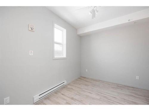 407-8106 Fraser Avenue, Fort Mcmurray, AB - Indoor Photo Showing Other Room