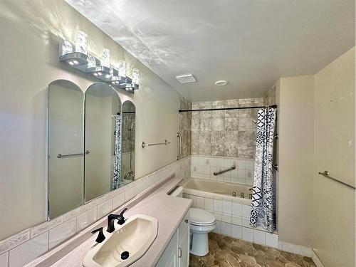 10007 Churchill Drive, Lac La Biche, AB - Indoor Photo Showing Bathroom