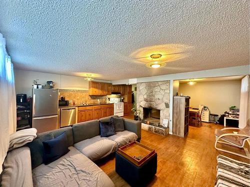 10007 Churchill Drive, Lac La Biche, AB - Indoor Photo Showing Living Room