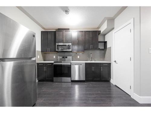 176 Siltstone Place, Fort Mcmurray, AB - Indoor Photo Showing Kitchen