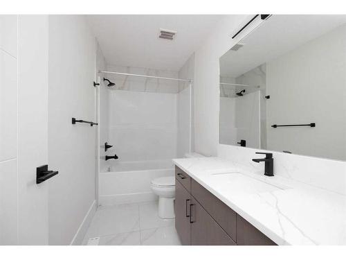 137 Shalestone Place, Fort Mcmurray, AB - Indoor Photo Showing Bathroom