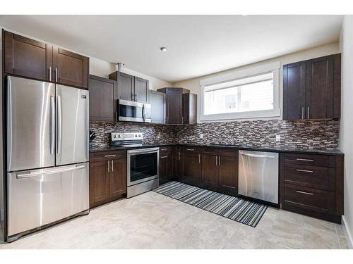 247 Killdeer Way, Fort Mcmurray, AB - Indoor Photo Showing Kitchen With Stainless Steel Kitchen With Upgraded Kitchen