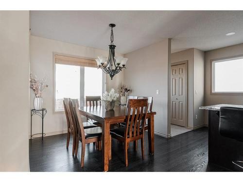 100 Warbler Avenue, Fort Mcmurray, AB - Indoor Photo Showing Dining Room