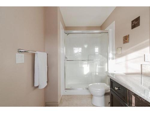 100 Warbler Avenue, Fort Mcmurray, AB - Indoor Photo Showing Bathroom