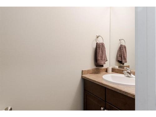17-193 O'Coffey Crescent, Fort Mcmurray, AB - Indoor Photo Showing Bathroom