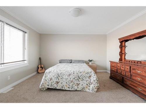 17-193 O'Coffey Crescent, Fort Mcmurray, AB - Indoor Photo Showing Bedroom
