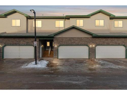17-193 O'Coffey Crescent, Fort Mcmurray, AB - Outdoor