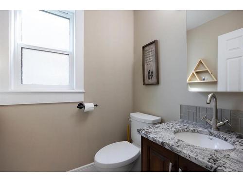 110 Aspenhill Drive, Fort Mcmurray, AB - Indoor Photo Showing Bathroom