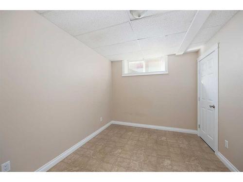181 Rainbow Creek Drive, Fort Mcmurray, AB - Indoor Photo Showing Other Room