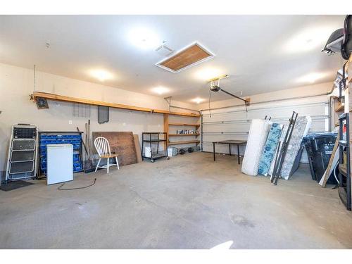 181 Rainbow Creek Drive, Fort Mcmurray, AB - Indoor Photo Showing Garage