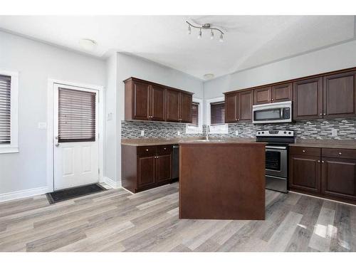181 Rainbow Creek Drive, Fort Mcmurray, AB - Indoor Photo Showing Kitchen With Double Sink