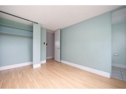 15 Maciver Street, Fort Mcmurray, AB - Indoor Photo Showing Other Room