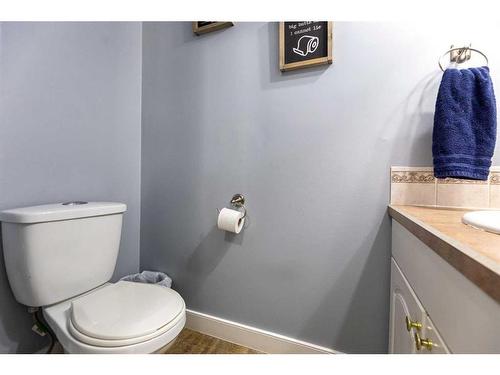 550 Athabasca Avenue, Fort Mcmurray, AB - Indoor Photo Showing Bathroom