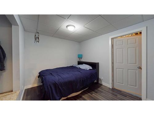 550 Athabasca Avenue, Fort Mcmurray, AB - Indoor Photo Showing Bedroom