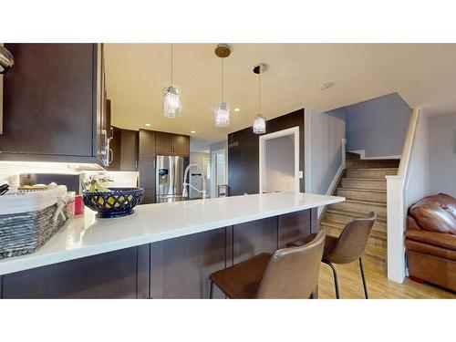 550 Athabasca Avenue, Fort Mcmurray, AB - Indoor Photo Showing Kitchen With Upgraded Kitchen