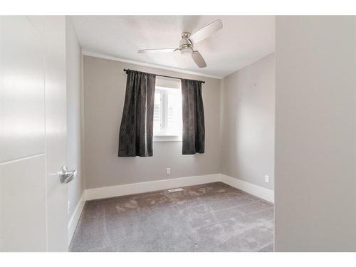 189 Comeau Crescent, Fort Mcmurray, AB - Indoor Photo Showing Other Room